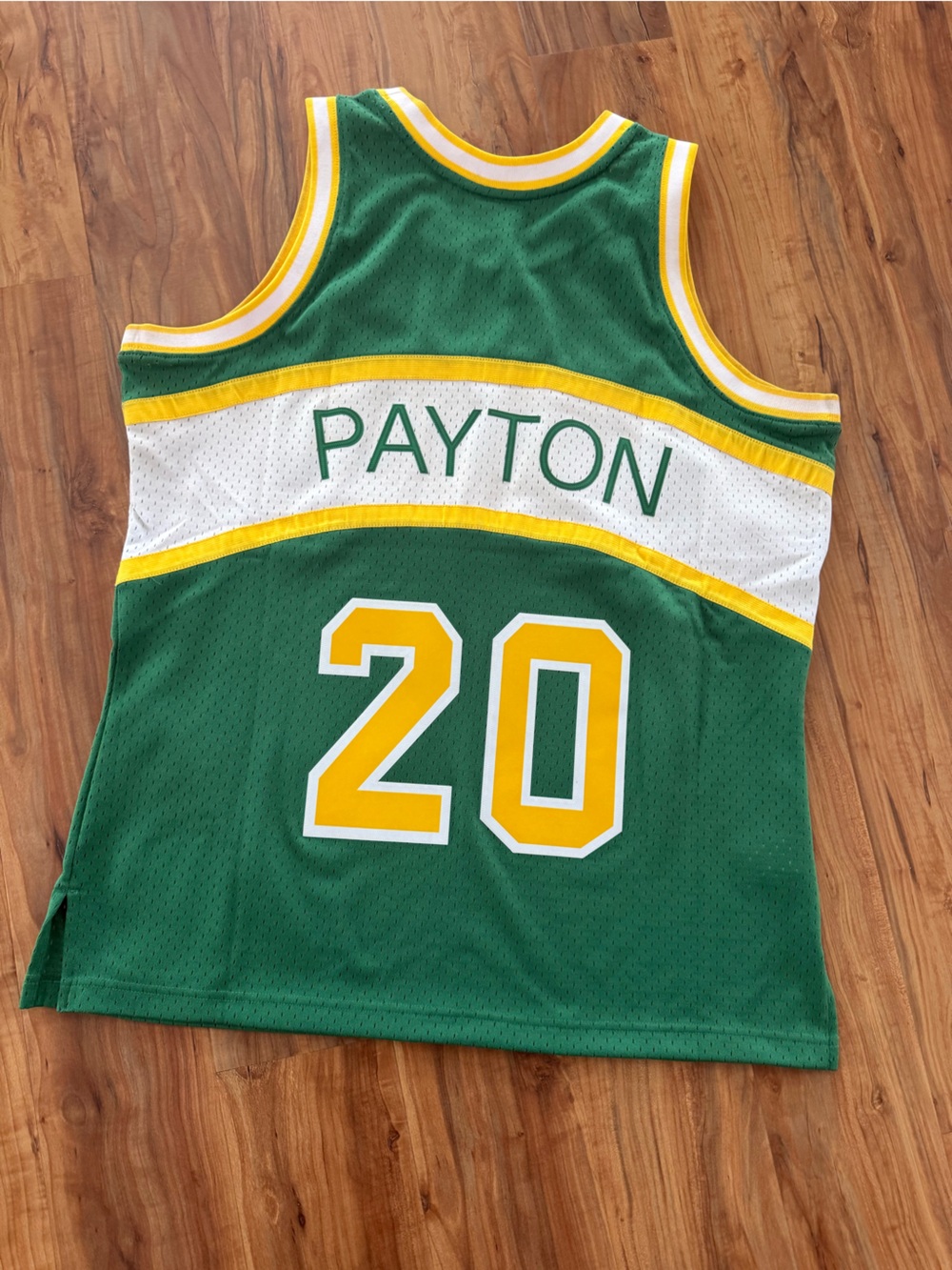 Payton Sonics Jersey - Picture 2 of 3